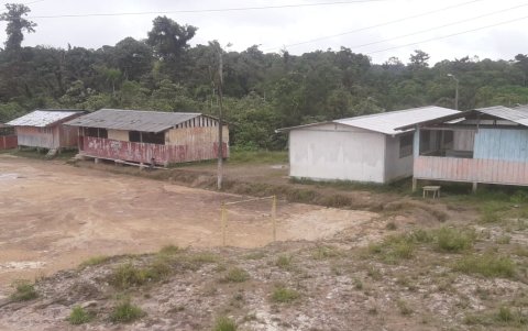 La escuela Misael Nastacua está situada en el extremo norte de Esmeraldas, a 30 kilómetros de la frontera con Colombia.