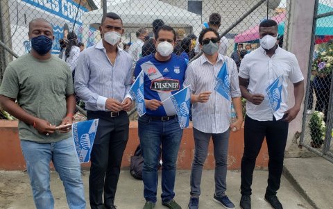 Vidal Pachito, Iván Hurtado, Antonio Solano, Kléber Fajardo y Augusto Poroso despidieron al Patucho.