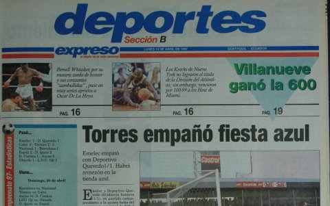 Diario Expreso le dio la portada de deportes el día cuando le anotó un gol a Carlos Luis Morales, en el estadio Capwell.