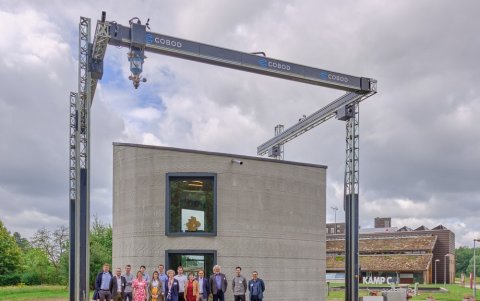 WESTERLOO.- La ubicación final de la vivienda, un innovador proyecto piloto fabricado en sólo 15 días, es uno de los espacios internos del instituto público Kamp C.