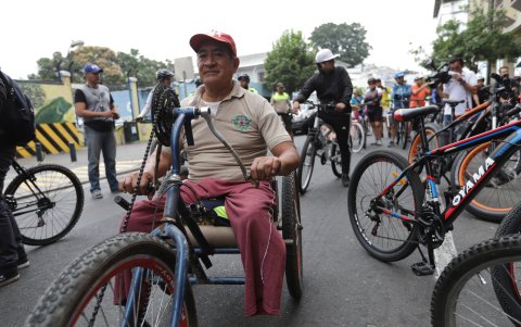 Ciclistas. El año pasado a la actividad acudieron familias enteras, niños, personas con discapacidad física y adultos mayores.