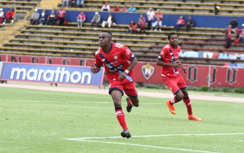 Lara cuando fue parte de El Nacional.