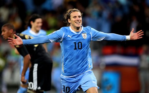 Diego Forlán ganó el Balón de Oro del Mundial en 2010, pese a no llegar a la final siquiera.