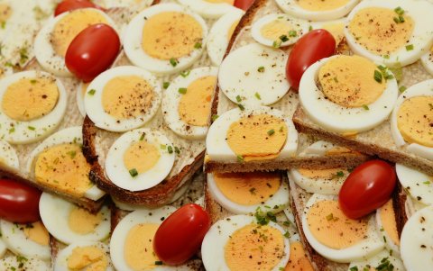 Los huevos son una proteína que debe consumirse completa.