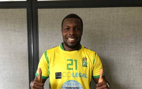 Carlos Tenorio con la camiseta del Atlético Saquisilí en el 2018. Este fue el último club del Demoledor.