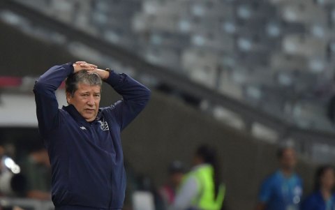 Hernán Gómez asumió el 1 de agosto de 2018 y salió el 4 de julio de 2019. Está cobrando indemnización. Otro gasto.