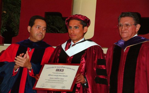 Entre otros títulos, Jefferson Pérez obtuvo una Maestría en Ciencias Políticas en Salamanca.