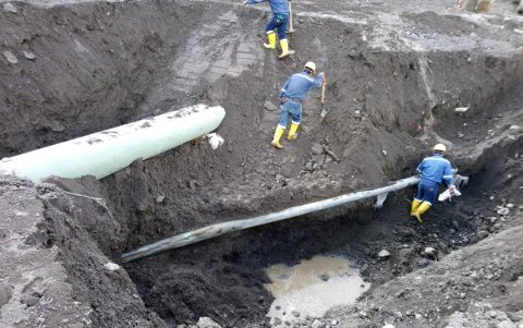 Petroecuador debió efectuar trabajos de reparación de la rotura de tuberías, remediación ambiental por el derrame y construcción de variantes de la ruta del oleoducto cercana al río Coca.