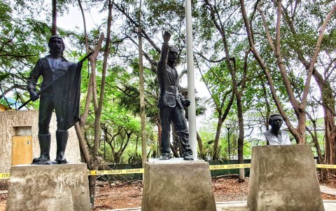 Hecho. La plaza será inaugurada el jueves y estña ubicada junto a la Facultad de Filosofía y Letras.