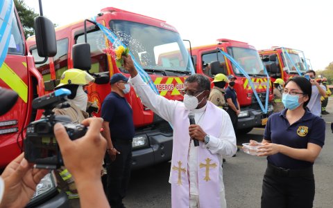 Hecho. Durante el evento se realizó la bendición a las unidades.