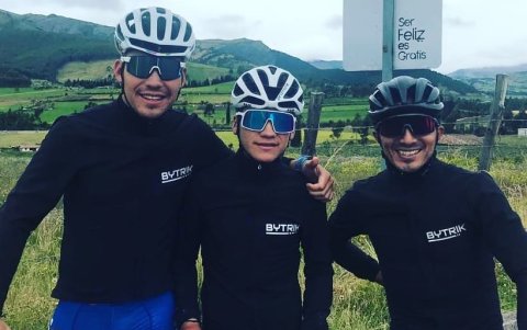 Productos. Buzos, camisillas y licras de la marca Bytrik ofrece Guamá (d).