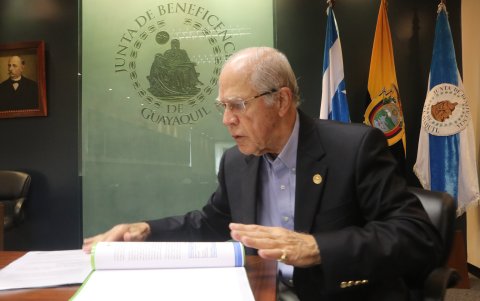 El exdirector seguirá vinculado a la Junta como inspector de los hospitales Luis Vernaza y Alfredo G. Paulson.