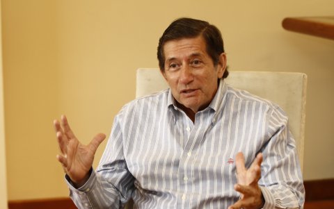 César Rohón, industrial, asambleísta, y exasambleísta constituyente