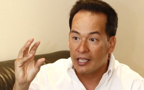 Henry Cucalón, abogado, dirigente político y asambleísta