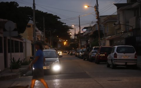 Inseguridad. Los robos de accesorios de vehículos son los que más se cometen en el vecindario. Le siguen los atracos a personas y de automotores.