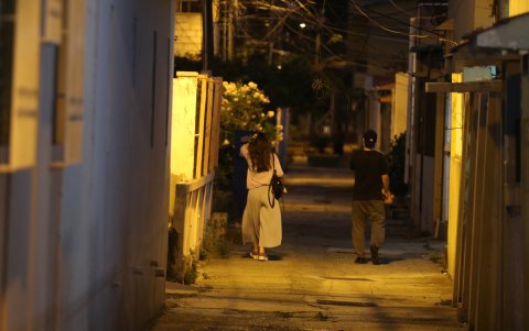 Inseguridad. Moradores de la ciudadela Alborada se quejan de los asaltos y robos en las calles peatonales.
