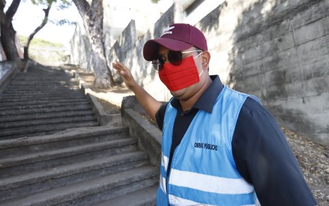 Trabajo. Personal de la dirección municipal aseguró que seguirán realizando las tareas de mejoras en las estructuras.