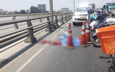 El cuerpo quedó prácticamente a unos diez metros de distancia de la cabeza.