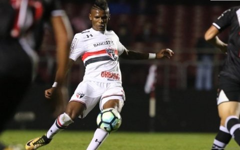 Robert Arboleda no está teniendo continuidad en el Sao Paulo, pese a ello está reservado.