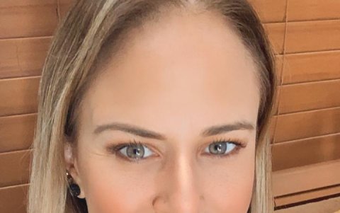 Jennifer personificó a Luz María, una versión guayaca de Alicia Silverstone.