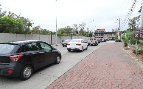 Hecho. En la misma ruta de la obra está la puerta de ingreso de visitas a la ciudadela Entre Ríos. Generalmente pasa llena, lo que da una idea de cómo, a futuro, podría complicarse el tráfico.