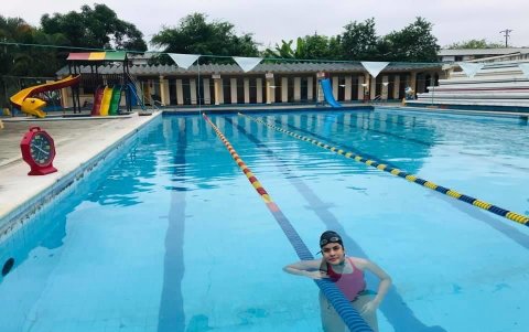 La deportista chonense entrena dos horas diarias para pulir sus destrezas.