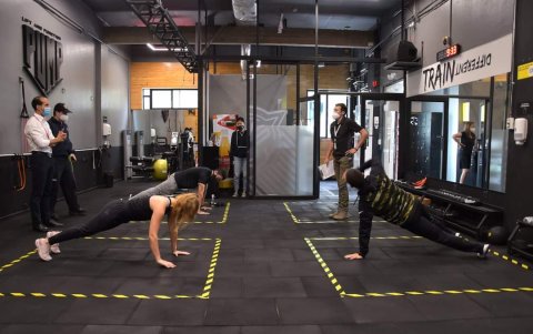 Los gimnasios usan la mayoría de implementación, por lo que aumentarán costos.