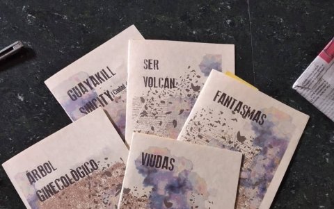 Las obras se lanzaron en formato fanzine.