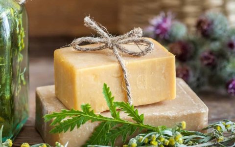 Las cremas, champús y jabones no contienen elementos dañinos como los parabenos o petroquímicos.