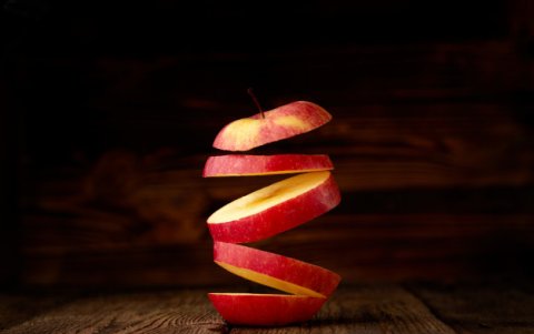 Es recomendable incluir una porción de fruta en la merienda.