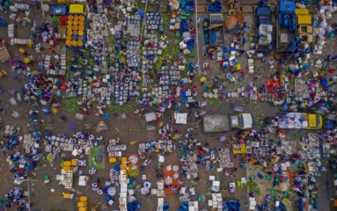 Autor: Azim Khan Ronnie