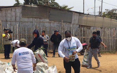 Asistencia. Entre los participantes estuvieron líderes barriales y voluntarios de la isla Puná.
