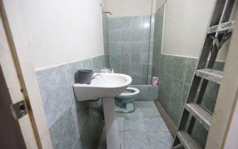 El baño social. Era usado por quienes ocupaban la habitación más pequeña.