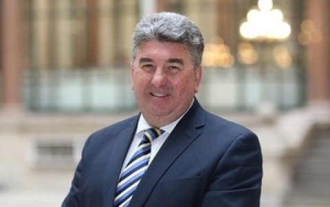 El embajador del Reino Unido en Ecuador, Christopher Campbell, conversó con EXPRESO sobre la nueva convocatoria de las becas Chevening para el 2021.