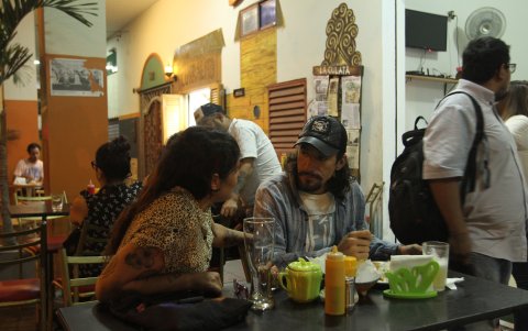 Los restaurantes son parte del ocio de la ciudad.