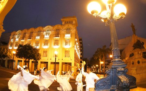 Hasta el año pasado, la actividad iniciaba a las 05:00. Este año será un poco  más tarde. 

9 OCTUBRE del 2017

GERARDO MENOSCAL

Agencia (ag-expreso)