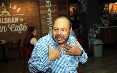 Proviene de una familia de comunicadores.