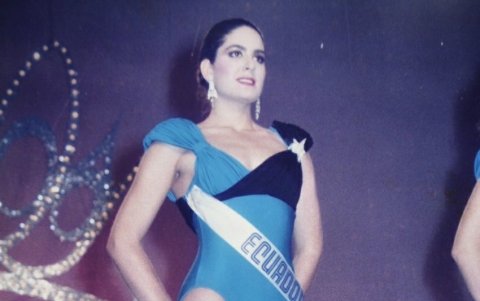 En 1996. Verónica se sometió a una dieta estricta, comió queso con tomate por un mes.