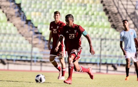 Cristian Cásseres Jr. hizo su primera participación con la selección mayor ante Coloombia.
