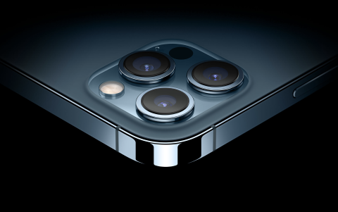 El nuevo formato de fotografía (RAW) permite una edición más profesional y flexible de las fotos.