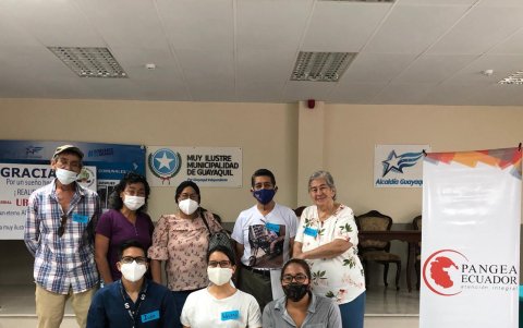 Jornada. Diferentes moradores se han unido a la iniciativa.