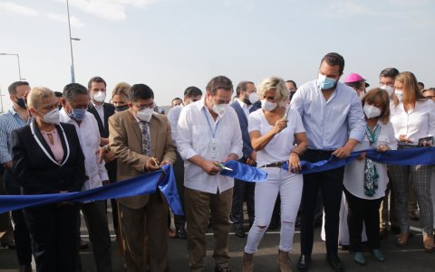 Jornada. A la inauguración del viaducto asistieron diferentes autoridades.