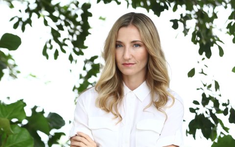 Apoya el empoderamiento femenino.