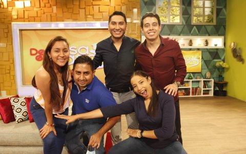 Con el equipo de producción de TC.