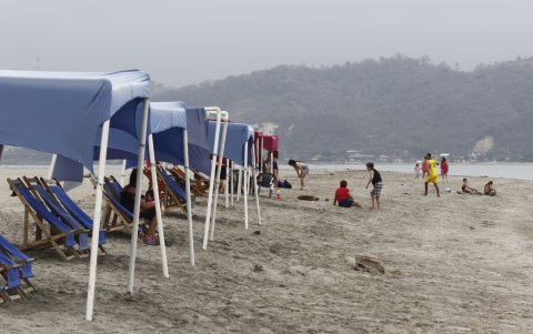 Medidas. Las carpas en las costas ecuatorianas tienen separación de 2 a 3 metros.