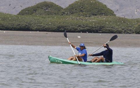 También se pueden desarrollar deportes  acuáticos como kayak y paddle board (surf a remo).