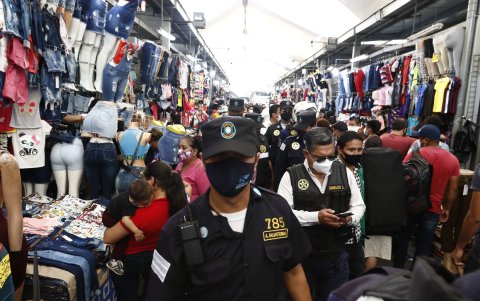 Control. Hoy se realizó el operativo en la bahía.