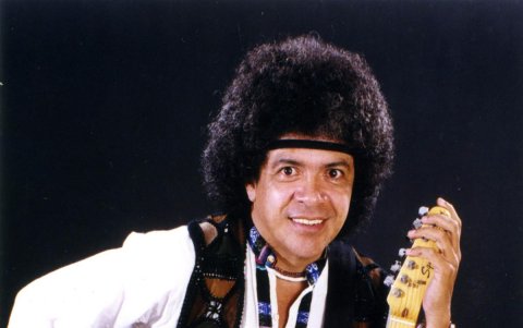 Formó parte del grupo Boddega.