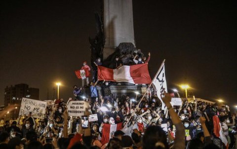 Las protestas vienen durando tres días. El centro de Lima es el lugar de mayor de congregación de manifestantes.