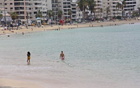 Los habitantes del cantón apoyan la medida de que no se abra las playas para evitar las aglomeraciones.